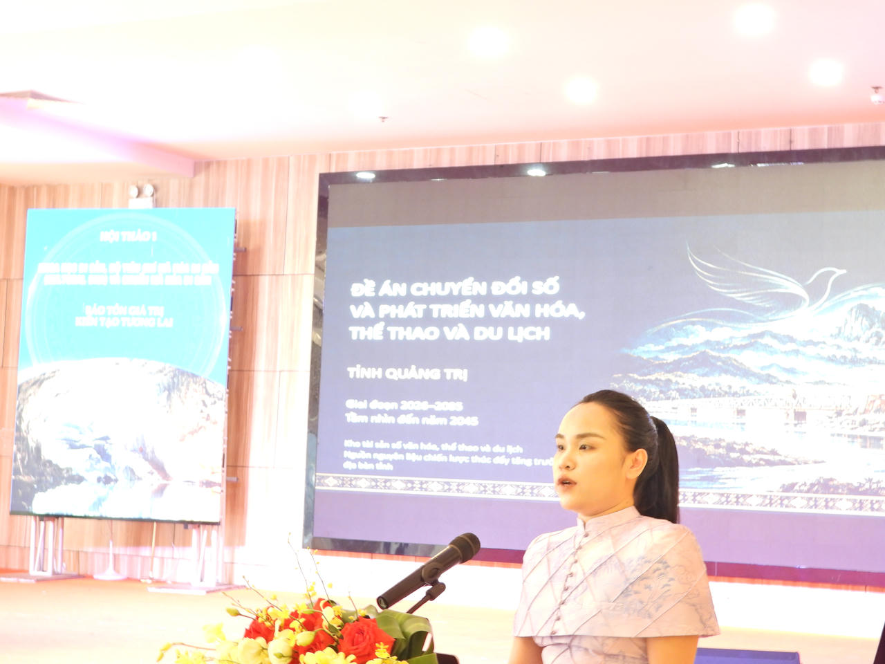 Các chuyên gia trao đổi, làm rõ cơ sở khoa học và khả năng áp dụng Bộ tiêu chí Cultural DNA trong tổ chức, diễn giải dữ liệu di sản. (Ảnh: Minh Phương)