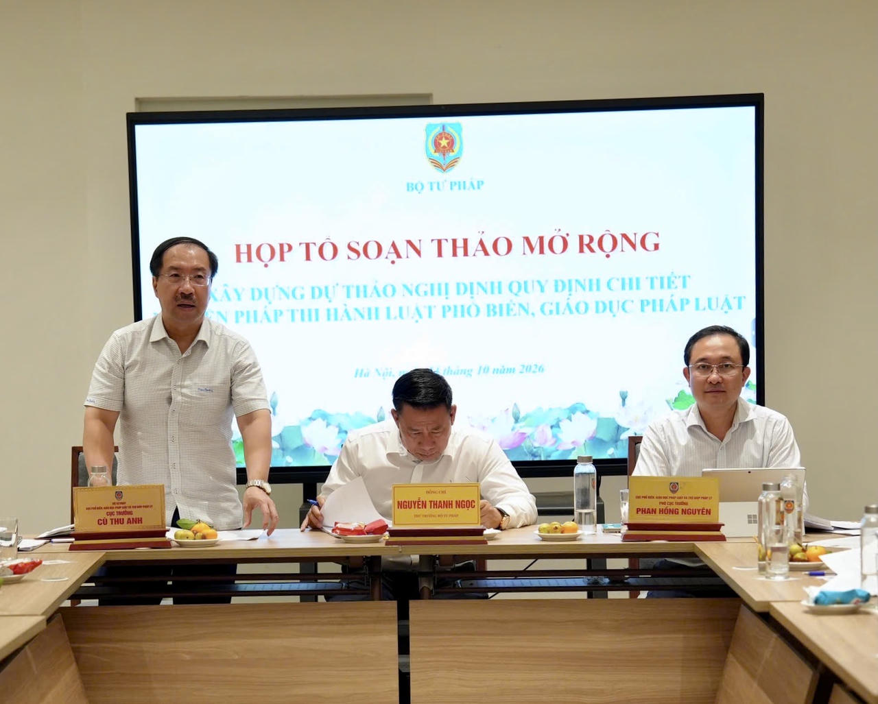 Cục trưởng Cục PBGDPL và Trợ giúp pháp lý&nbsp; Cù Thu Anh phát biểu