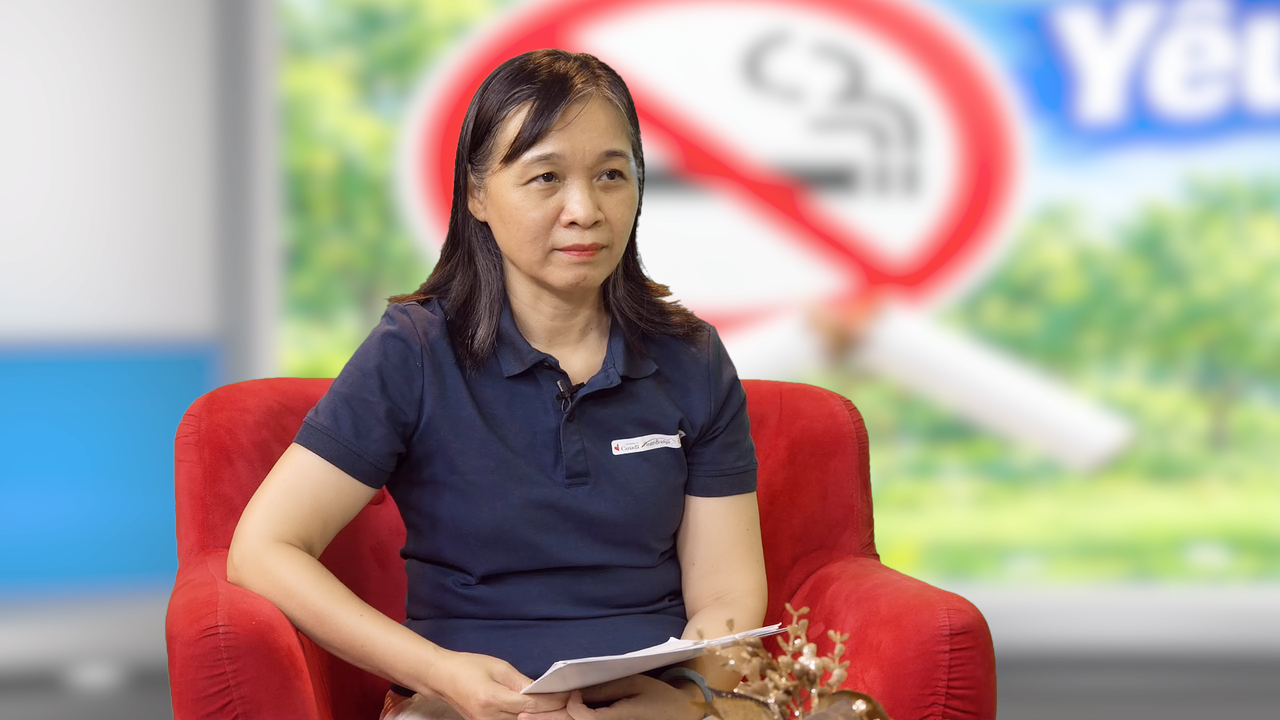 ThS.BS. Nguyễn Thị Thu Ba, Điều phối viên Chương trình phòng, chống tác hại thuốc lá, Trung tâm Sáng kiến Sức khỏe và Dân số (C.CIHP) chia sẻ tại Tọa đàm.
