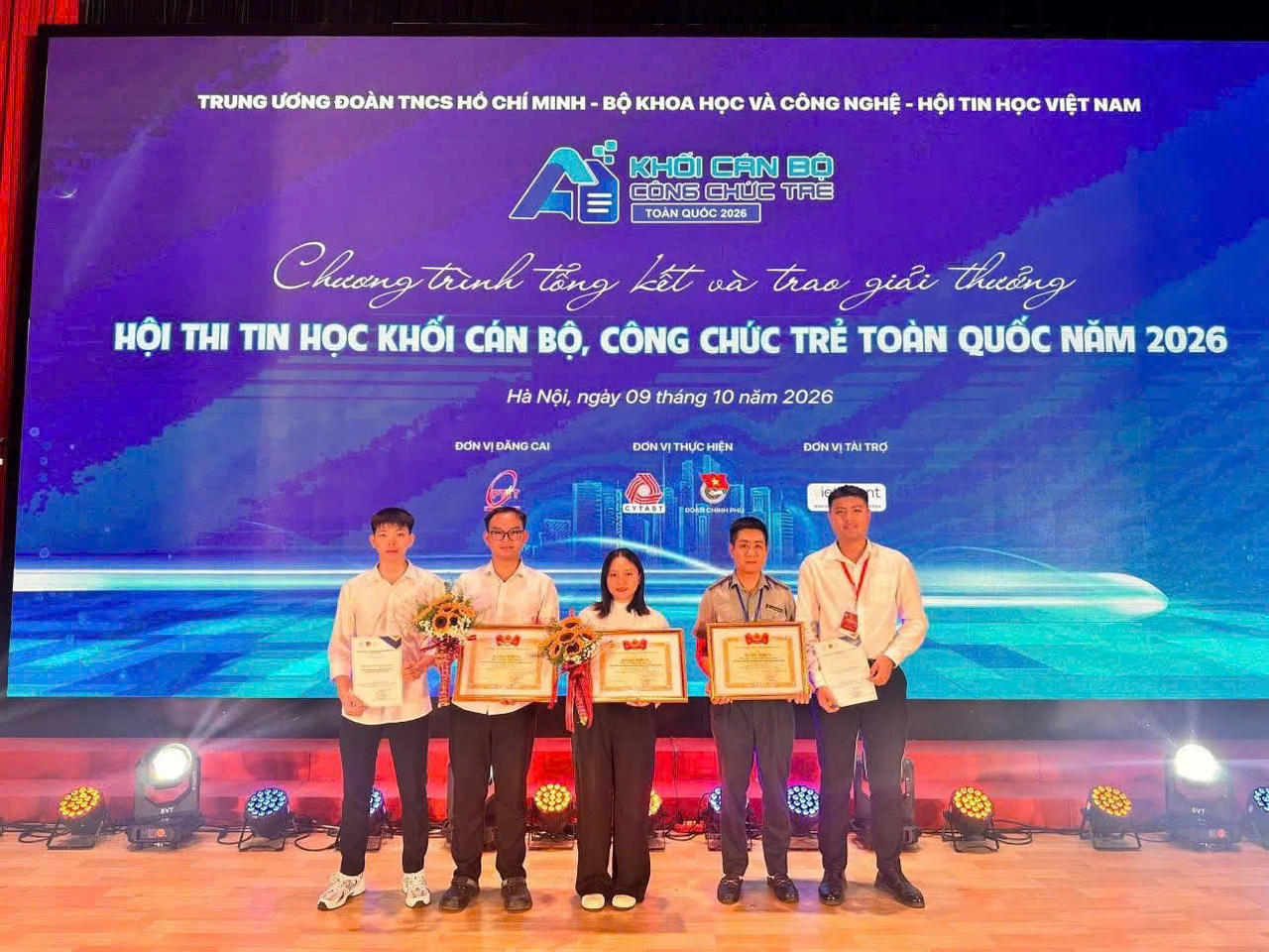 Đội Hà Tĩnh tại hội thi. (Ảnh: NVCC)