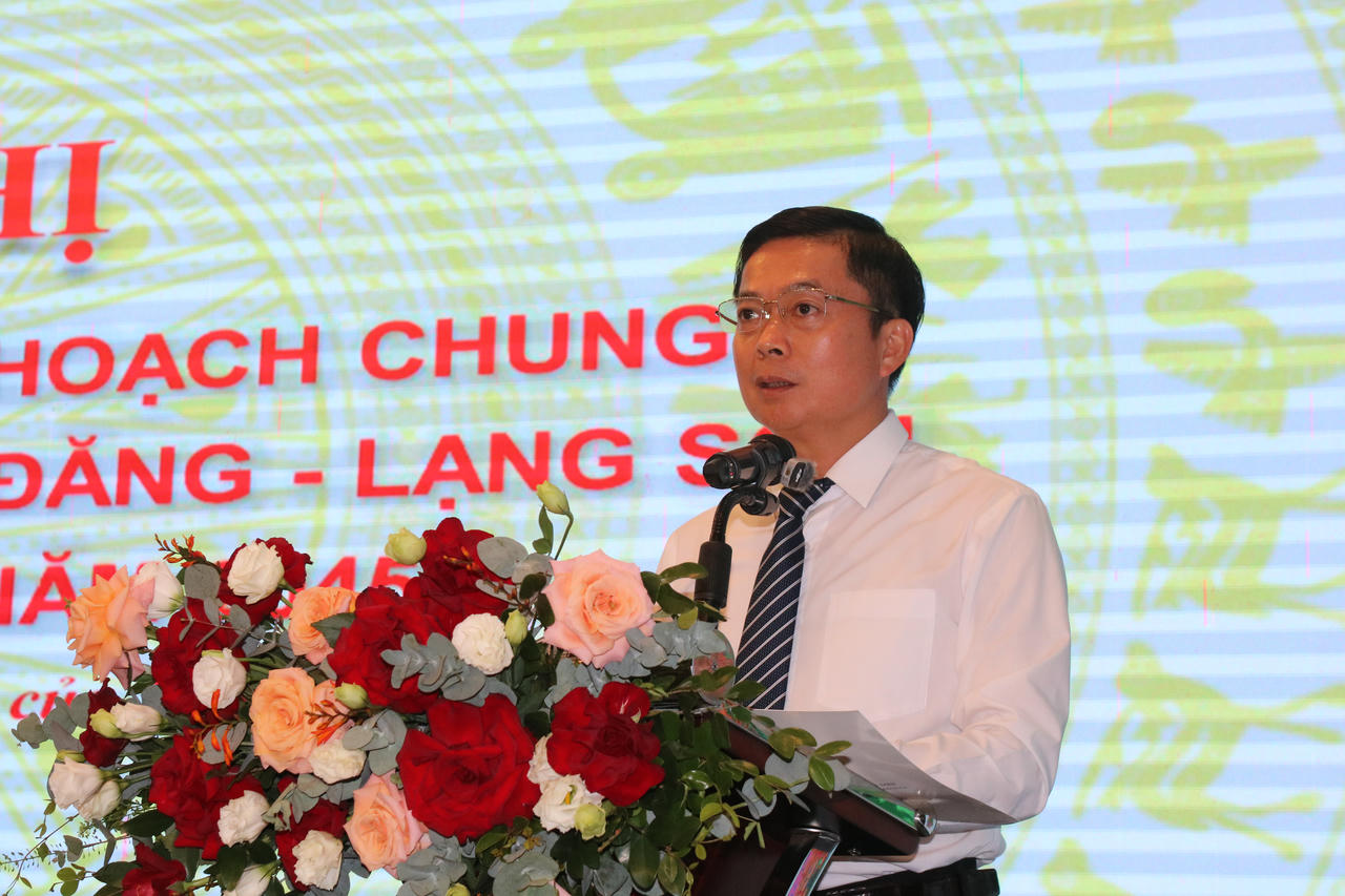 Ông Đinh Hữu Học - Phó Chủ tịch Thường trực UBND tỉnh Lạng Sơn phát biểu tại Hội nghị. Ảnh: Minh Hữu