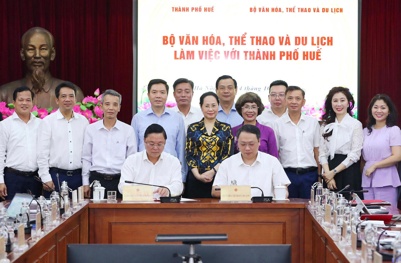 TP Huế và Bộ Văn hóa, Thể thao và Du lịch ký kết kế hoạch phối hợp phát triển đến năm 2030