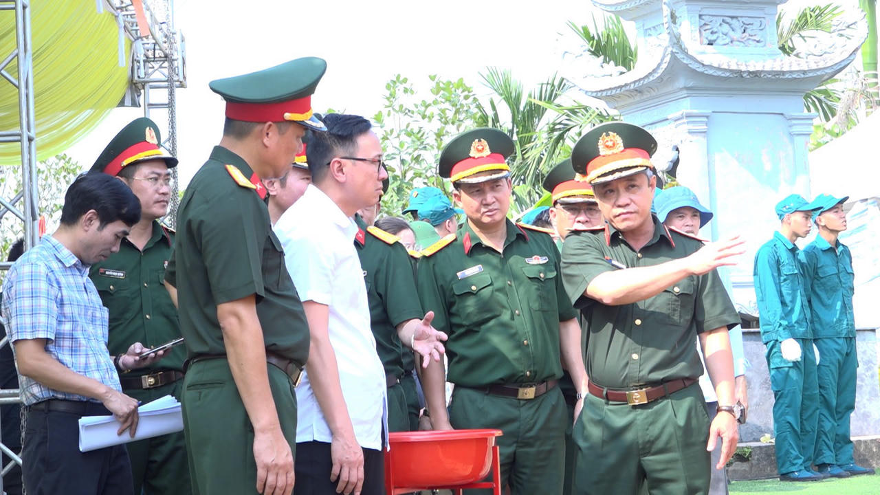 Đoàn công tác kiểm tra công tác chuẩn bị (ảnh: Vĩnh Bảo)