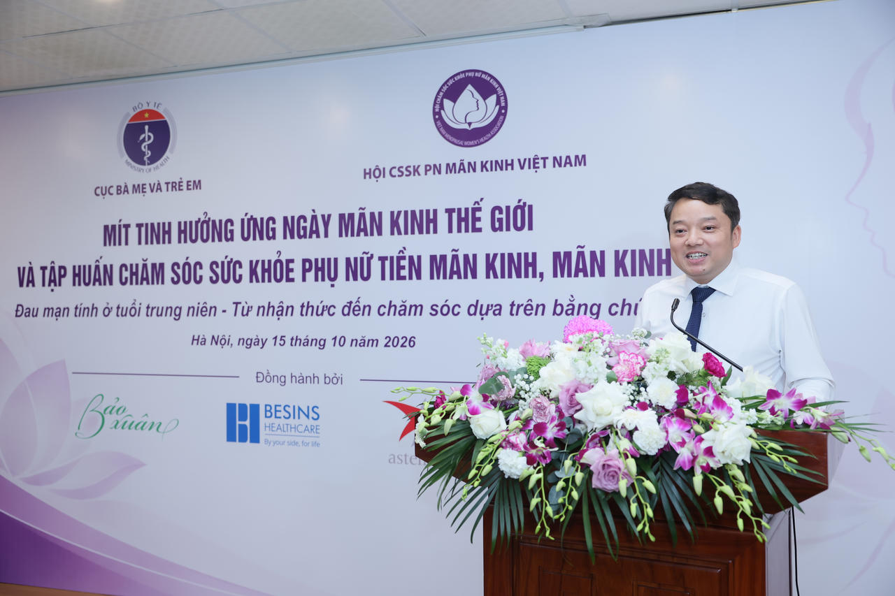 TS. Tống Trần Hà, Phó Cục trưởng Cục Bà mẹ và Trẻ em phát biểu tại lễ mít tinh ngày 15/10/2026. Nguồn ảnh BYT