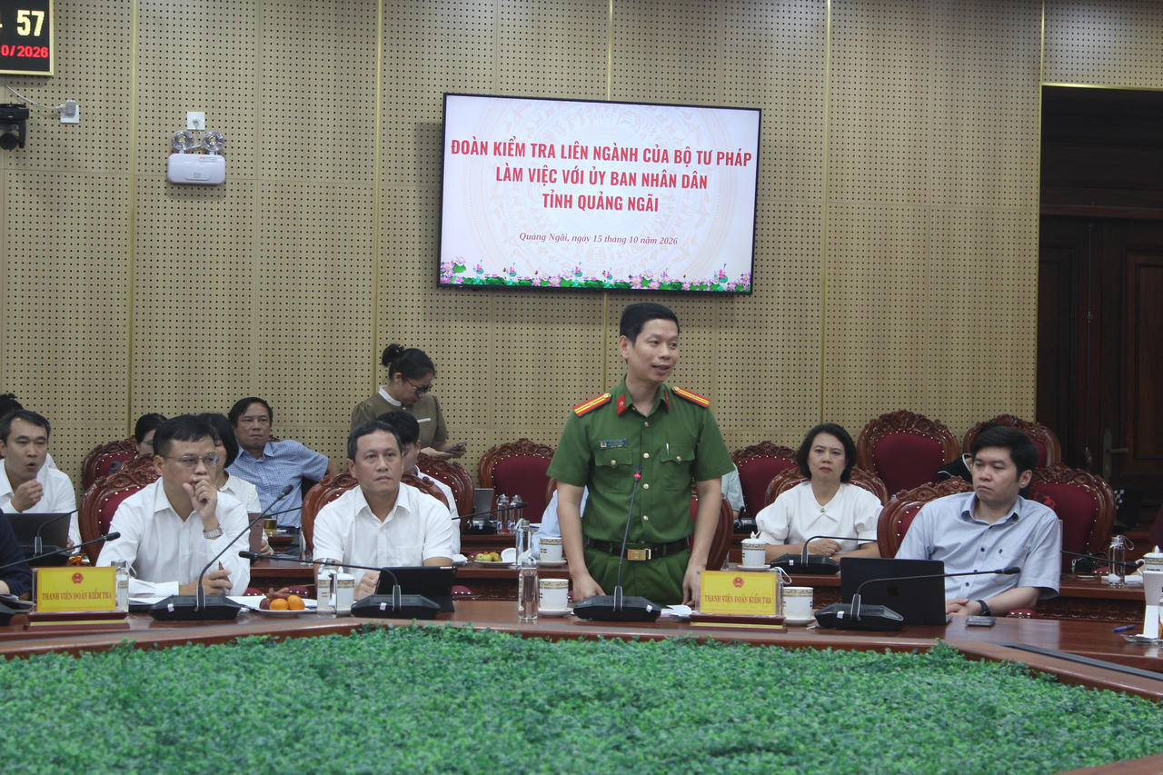 Thứ trưởng Nguyễn Thanh Tịnh làm việc với UBND tỉnh Quảng Ngãi về công tác thi hành pháp luật