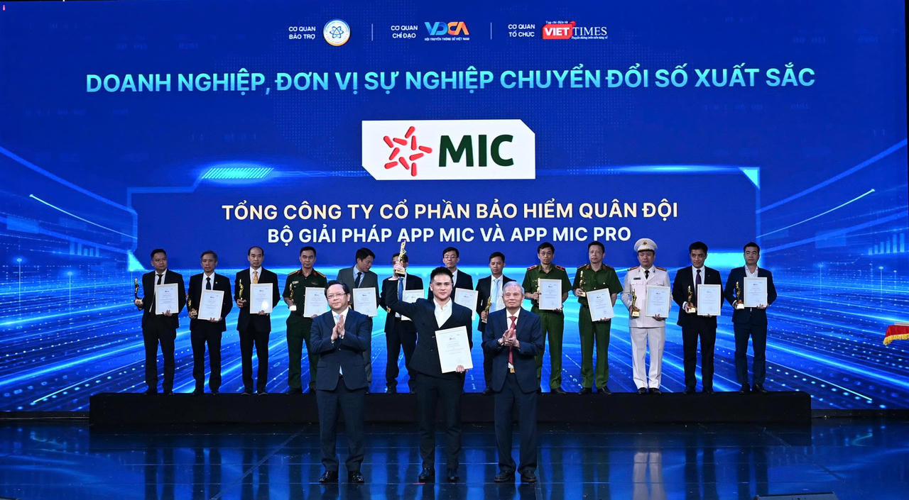 Bảo hiểm Quân đội (MIC) được vinh danh tại Giải thưởng Chuyển đổi số Việt Nam 2026, ở hạng mục “Doanh nghiệp, đơn vị sự nghiệp chuyển đổi số xuất sắc” với bộ giải pháp App MIC và App MIC Pro