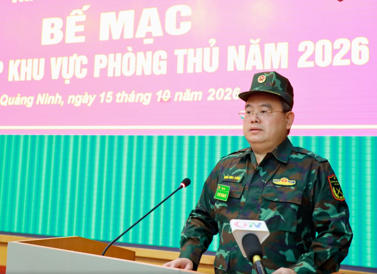 Ông Quản Minh Cường, Ủy viên Trung ương Đảng, Bí thư Thành ủy Quảng Ninh, Trưởng Đoàn ĐBQH thành phố, Trưởng Ban Chỉ đạo Diễn tập phát biểu bế mạc Diễn tập. (Ảnh: Cổng TTĐT Quảng Ninh)