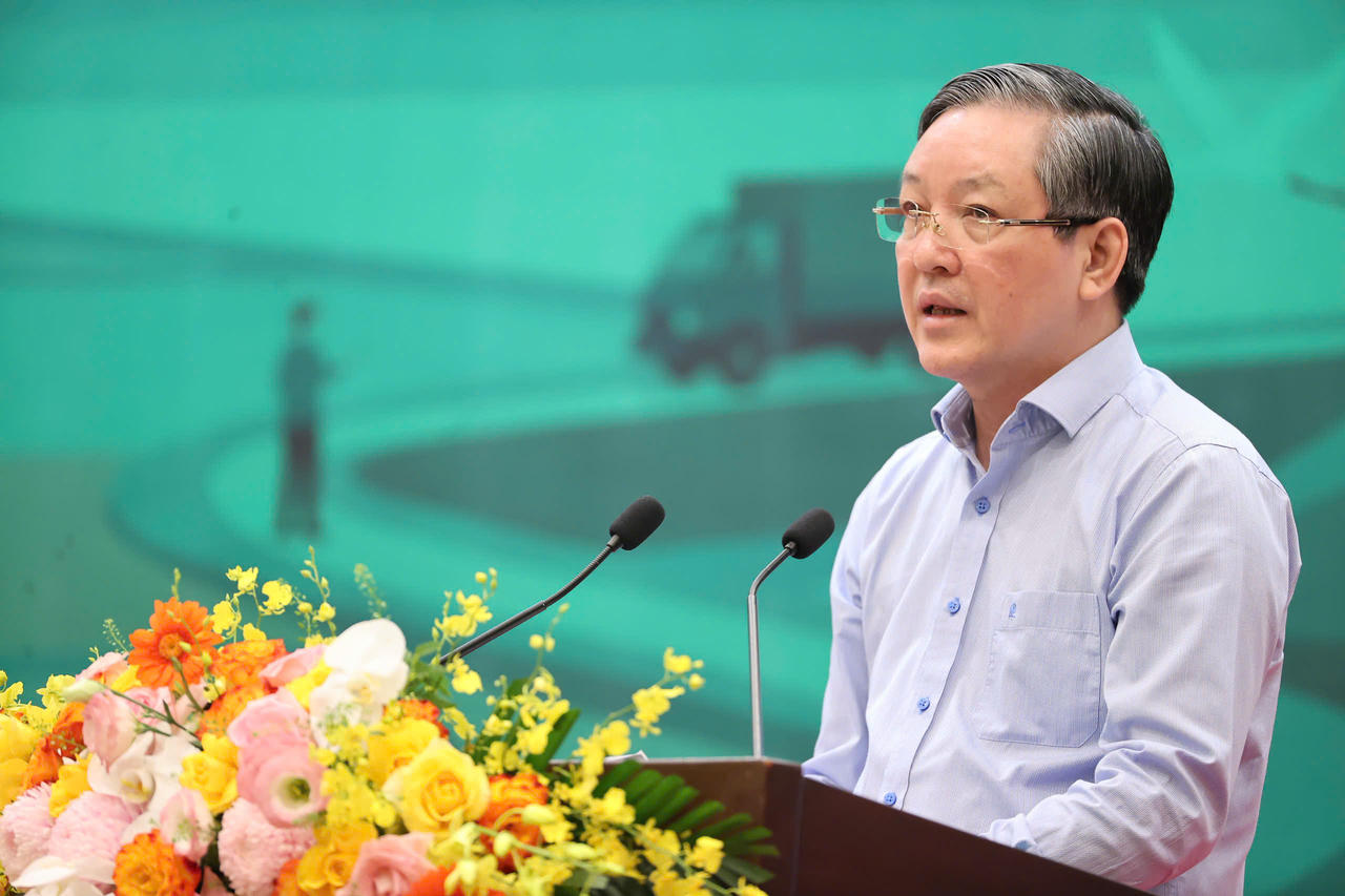 Ủy viên Trung ương Đảng, Chủ tịch Trung ương Hội Nông dân Việt Nam Lương Quốc Đoàn phát biểu tại Diễn đàn.