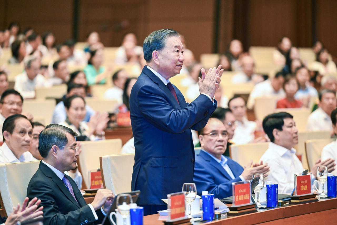 Tổng Bí thư, Chủ tịch nước Tô Lâm dự và chỉ đạo hội nghị. Ảnh: Vân Anh