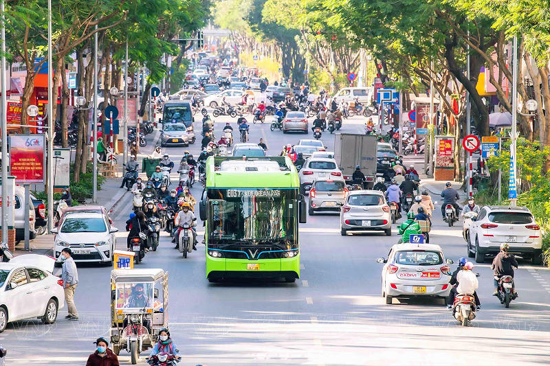 Từ ngày 15/10, giá trông giữ xe ở Hà Nội có nơi tăng gấp đôi
