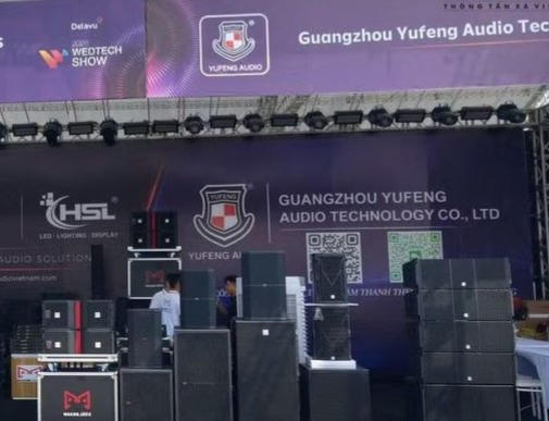 Một gian hàng giới thiệu về âm thanh, ánh sáng trong tổ chức sự kiện (Ảnh: HL).