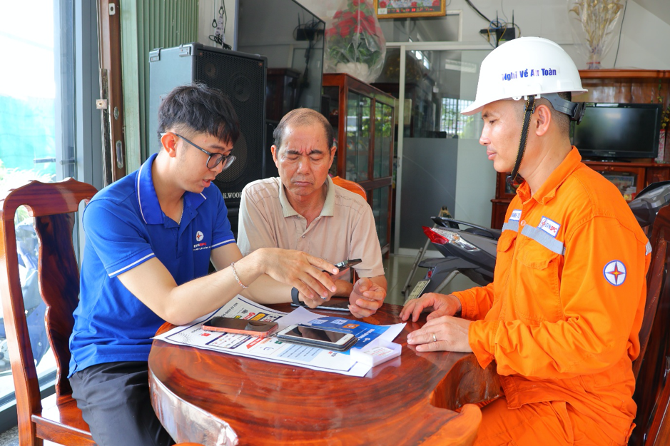 Tổng công ty Điện lực miền Nam: Chủ động đối thoại, giải quyết kiến nghị của cử tri