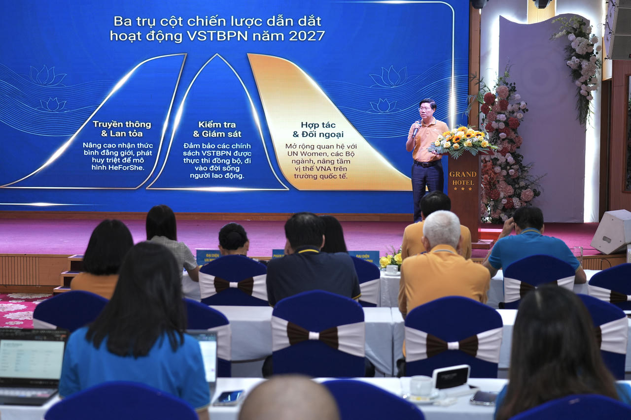 Vietnam Airlines tiếp tục nâng cao năng lực đội ngũ, thúc đẩy bình đẳng giới 