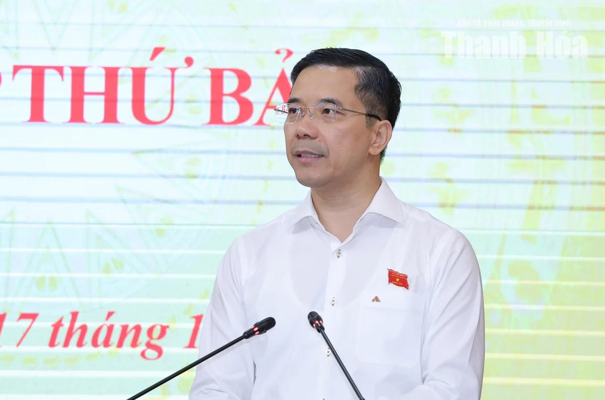 Ông Nguyễn Hồng Phong, Phó Bí thư Thường trực Tỉnh ủy, Chủ tịch HĐND tỉnh Thanh Hóa phát biểu bế mạc kỳ họp (Ảnh: QH).
