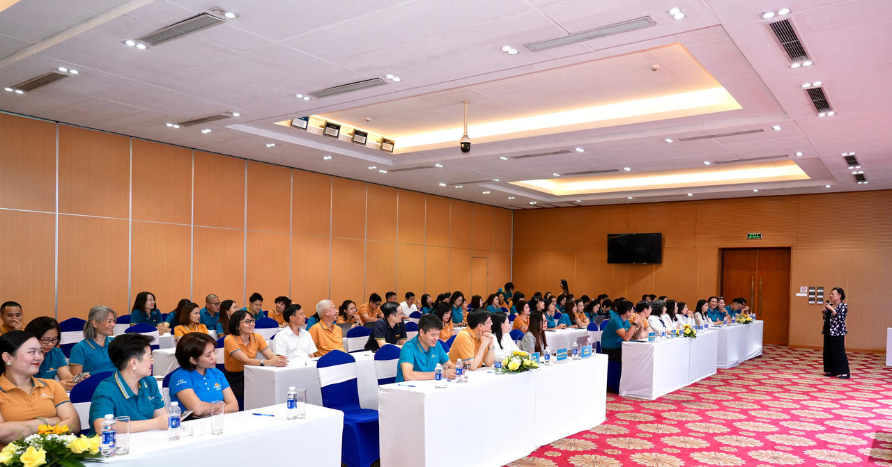 Vietnam Airlines tiếp tục nâng cao năng lực đội ngũ, thúc đẩy bình đẳng giới 