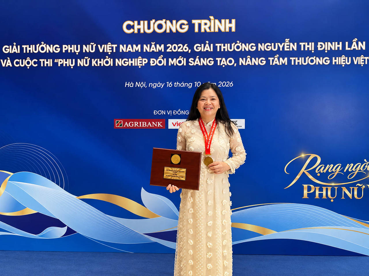 Người phụ nữ có hành trình gần 20 năm theo đuổi nghiên cứu y sinh