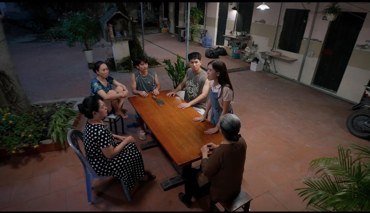 “Xóm nhỏ” lên sóng thứ 2, 3, 4, 5, 6 hàng tuần trên VTV1 vào 21h trong tháng 10 này (Ảnh: Dương Nguyễn).