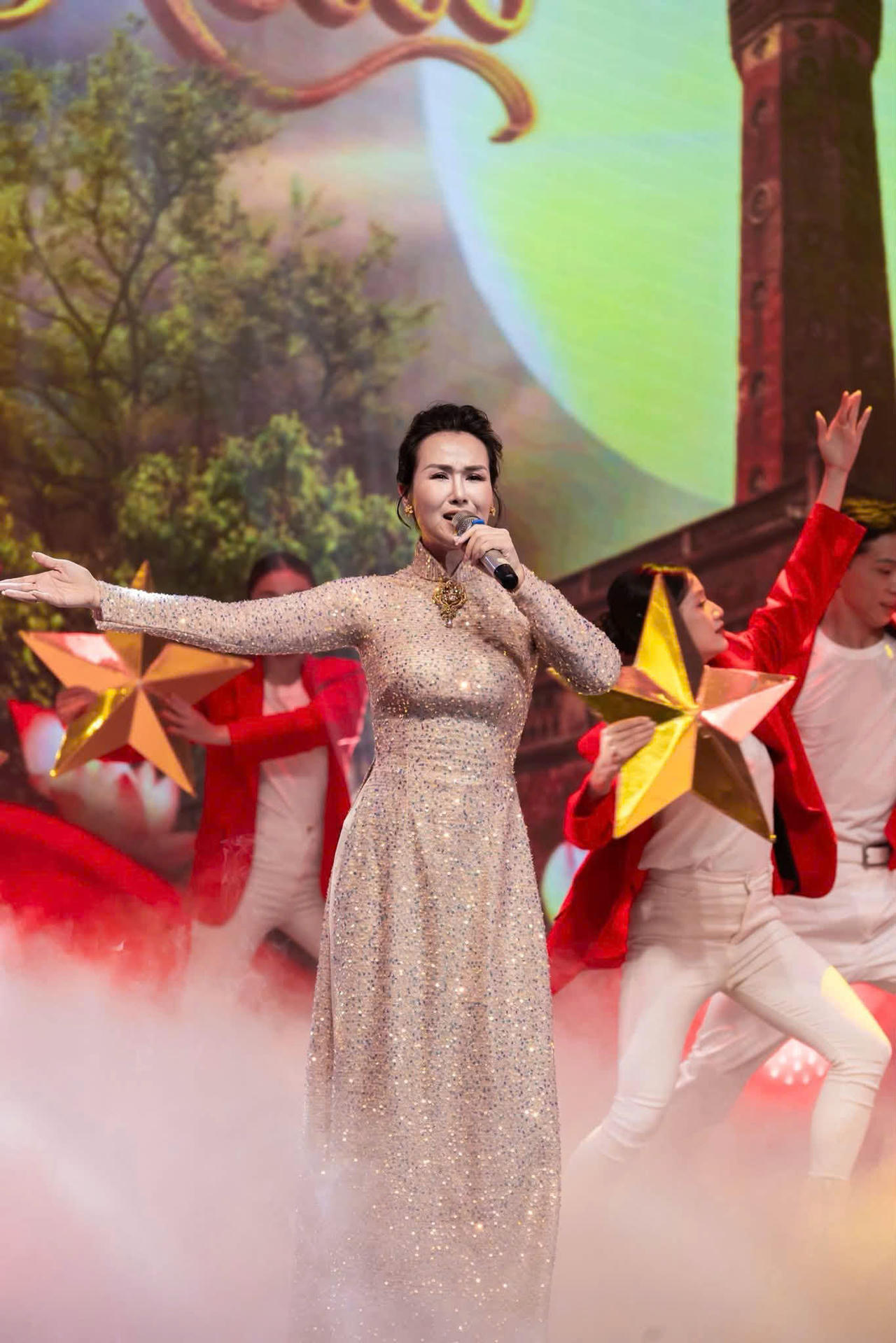 Ca sĩ Võ Hạ Trâm  sẽ tham gia concert quốc gia “Tự hào là người Việt Nam” (Ảnh: BTC).