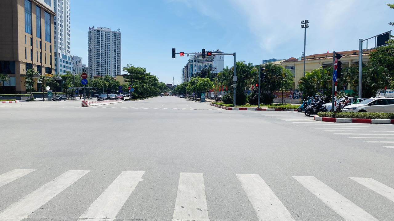 Thời tiết ngày 19/10: Bắc Bộ ngày nắng, Nam Bộ có mưa rào và rải rác có dông