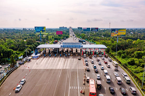 VETC là đơn vị đầu tiên đưa công nghệ thu phí không dừng vào thực tiễn, tiên phong mở đường cho hành trình chuyển đổi số trong lĩnh vực giao thông tại Việt Nam.