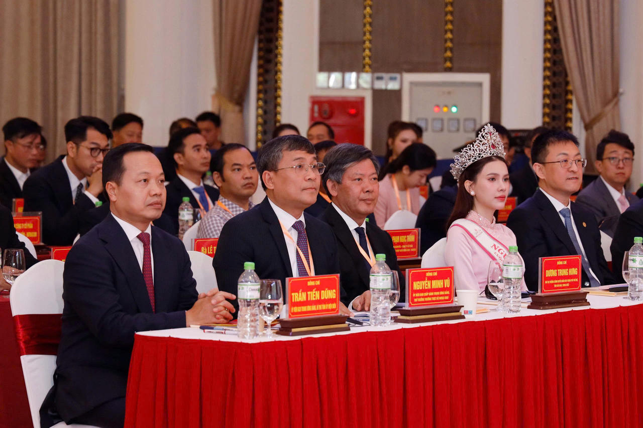 Các đại biểu tham dự hội nghị (Ảnh: CT).