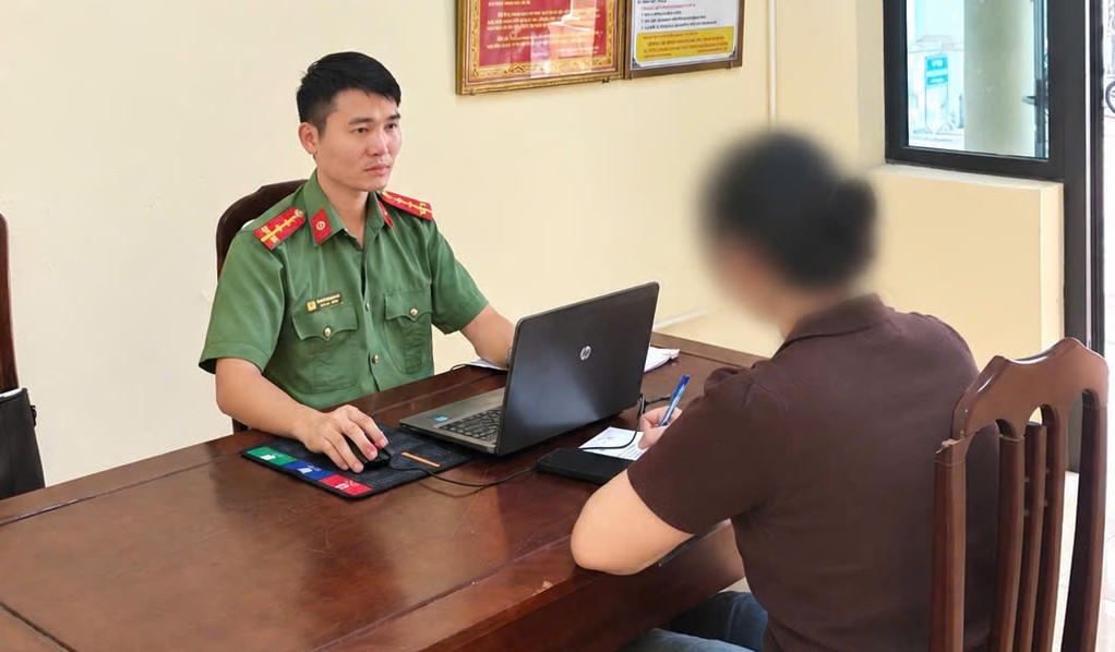 Công an Ninh Bình xử phạt người đăng thông tin sai sự thật trên Facebook
