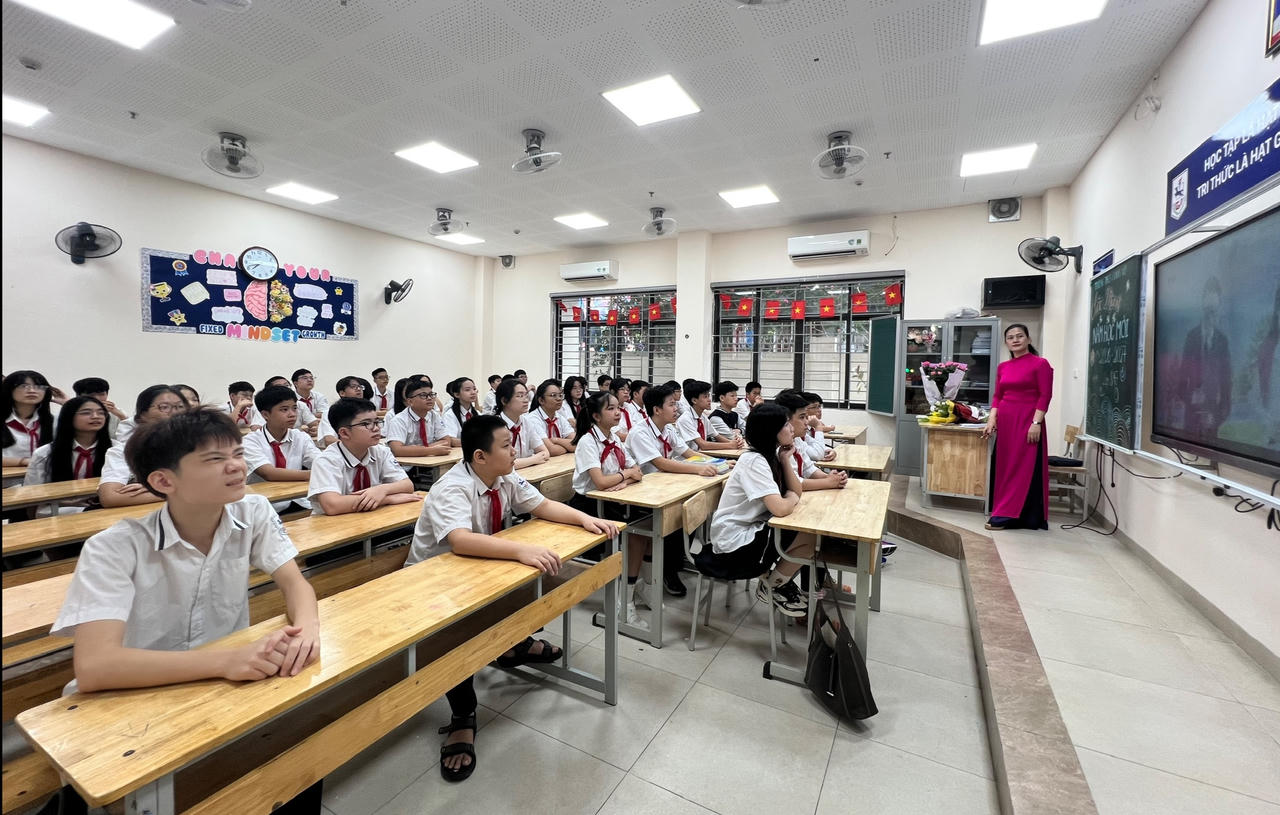 Từ 1/12, học sinh lớp 5, 9 và 12 sẽ kiểm tra bằng đề chung ở một số môn