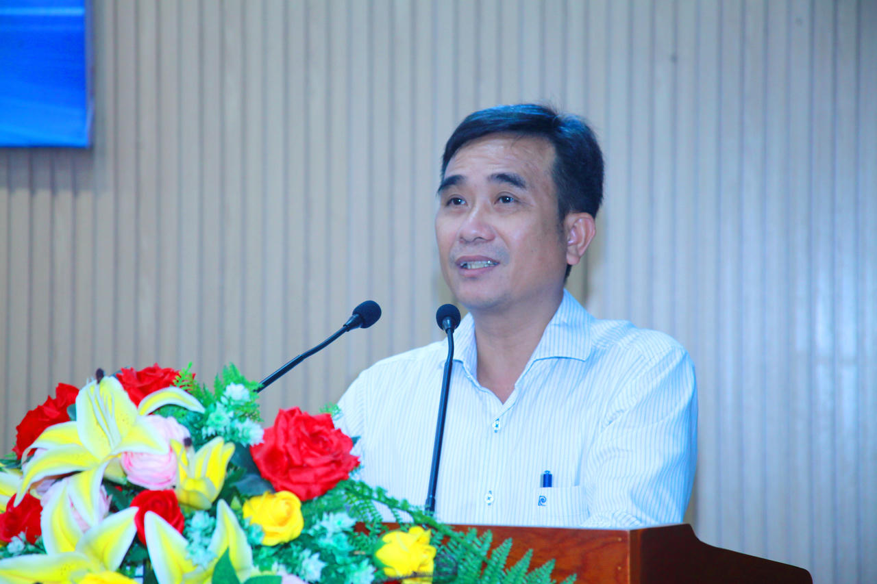 Ông Phạm Văn Mười – Phó Giám đốc Sở Nông nghiệp và Môi trường, thông tin tại buổi họp báo (Ảnh: TN).