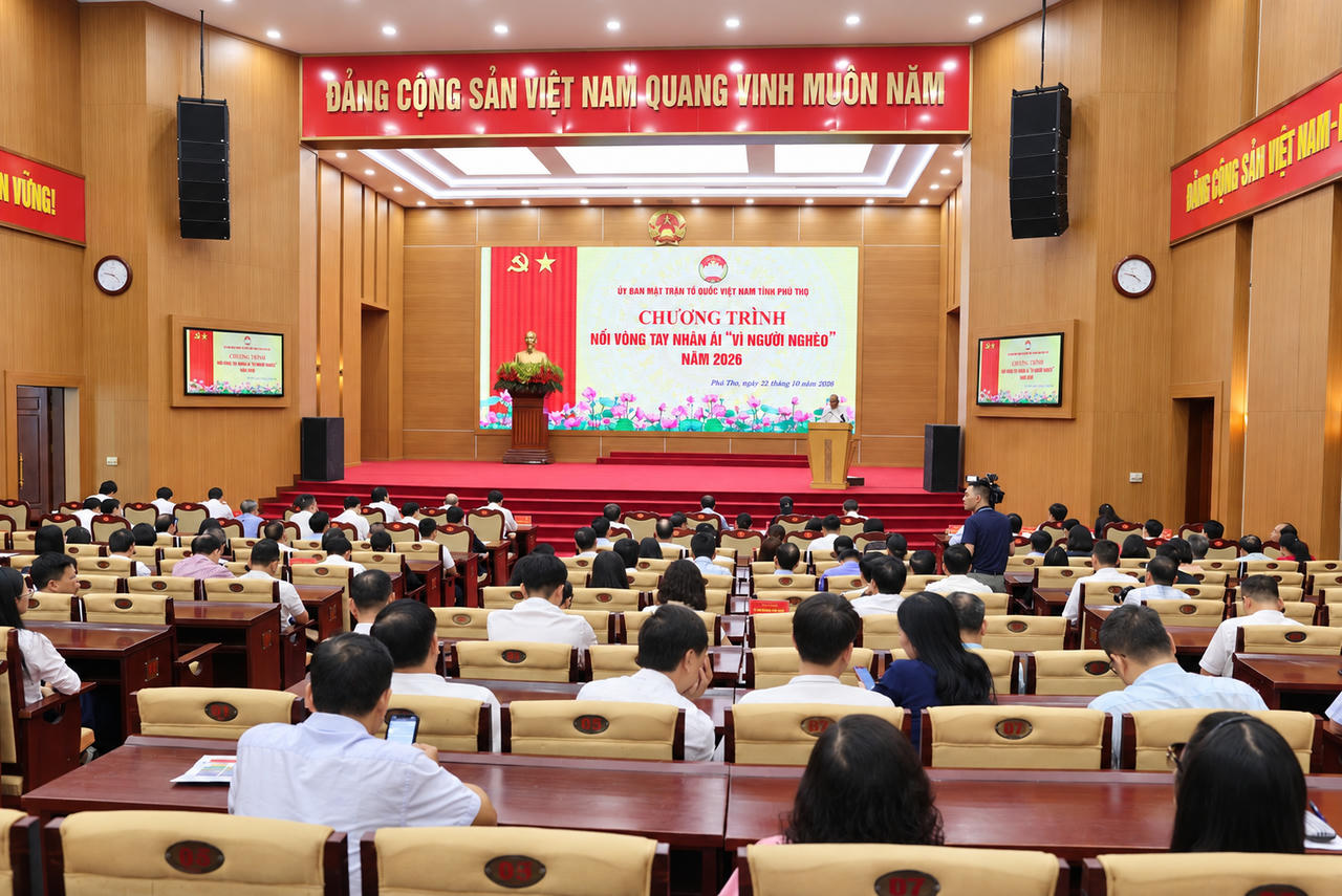 Phú Thọ tiếp nhận 38,7 tỷ đồng ủng hộ người nghèo
