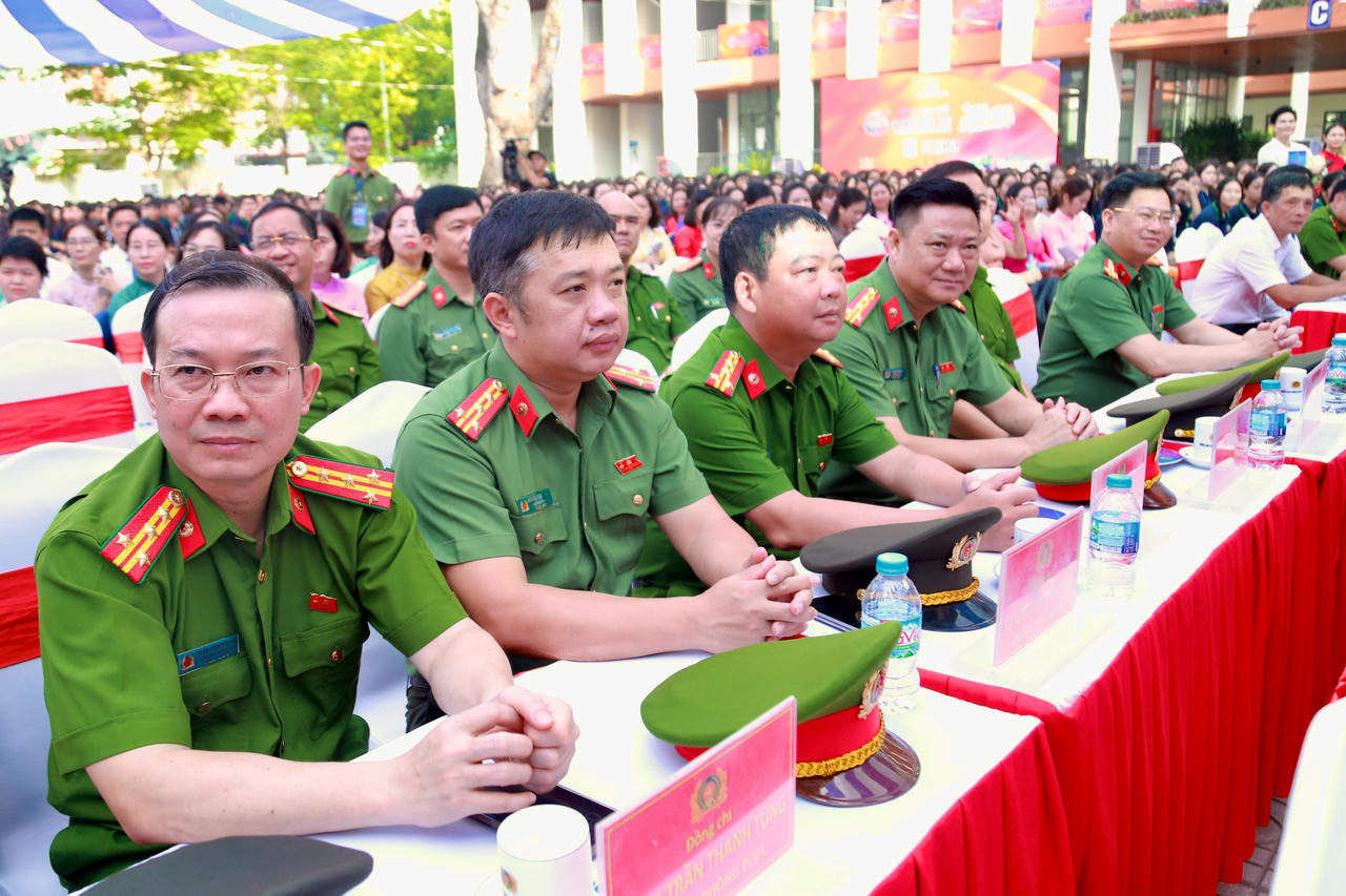 Công an TP Hà Nội: Đưa học sinh đến với thực tế Cơ sở cai nghiện để tuổi trẻ biết trân trọng tự do