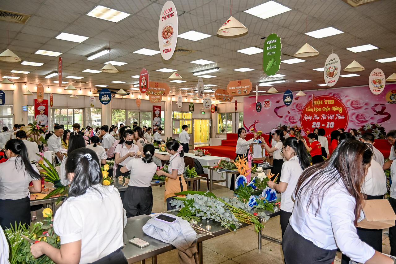 Các đội thi chuẩn bị tác phẩm