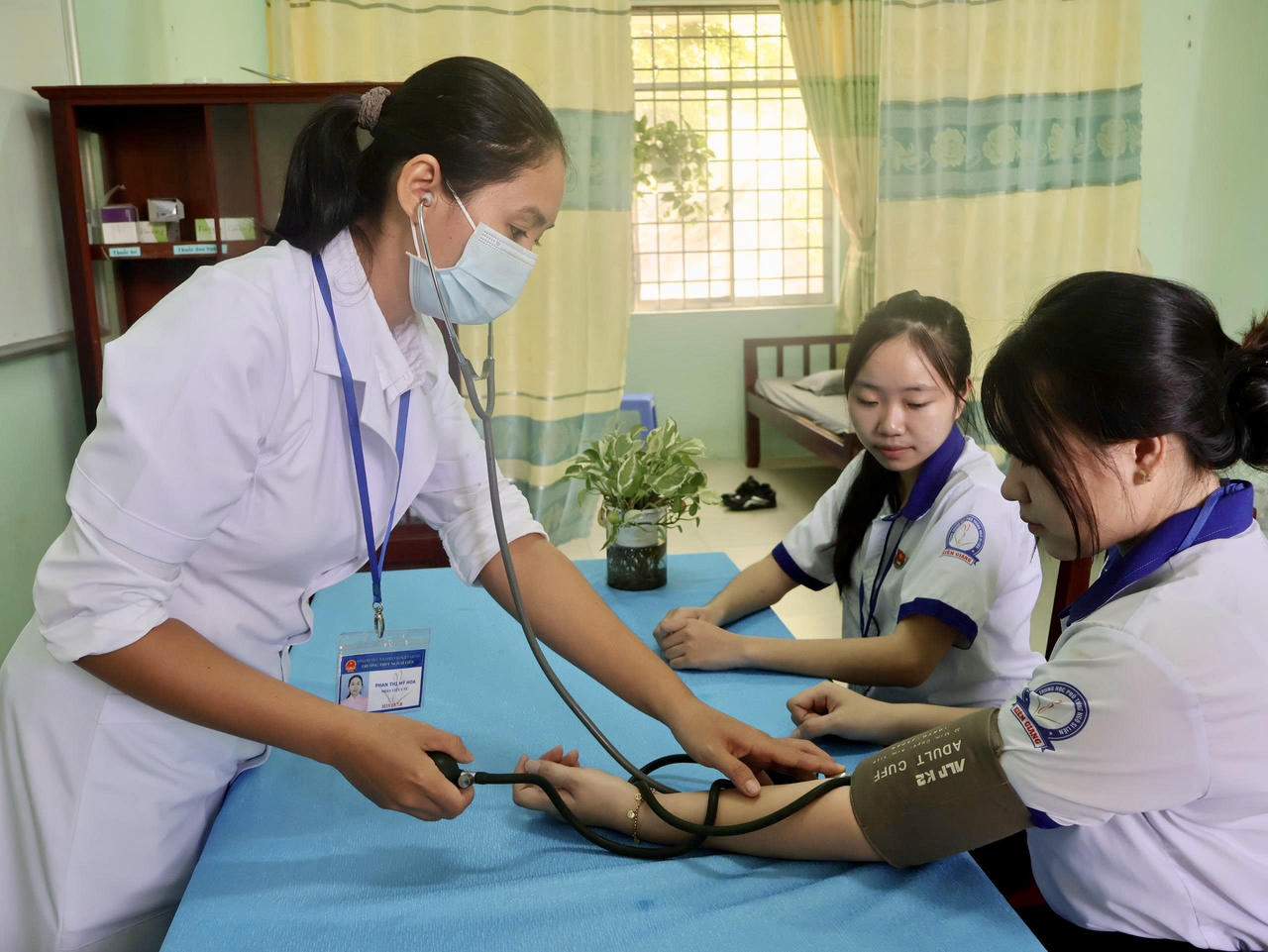 HSSV sớm hình thành ý thức, thói quen chủ động chăm sóc và bảo vệ sức khỏe bản thân.