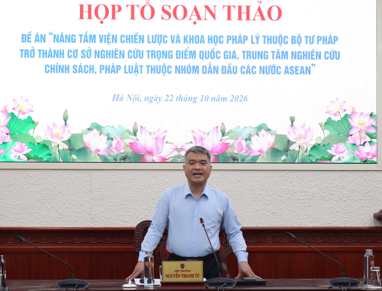 Thứ trưởng Nguyễn Thanh Tú phát biểu kết luận cuộc họp.