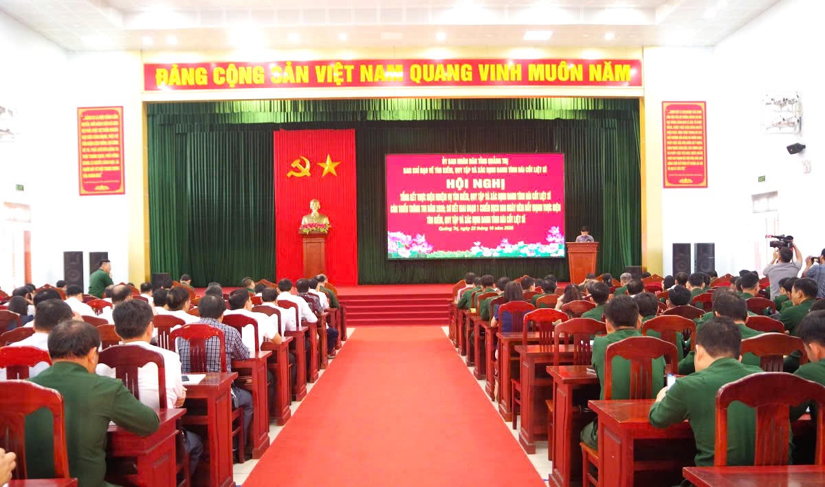 Ban Chỉ đạo tìm kiếm, quy tập và xác định danh tính hài cốt liệt sĩ tỉnh Quảng Trị tổ chức hội nghị tổng kết công tác năm 2026, sơ kết giai đoạn 1 Chiến dịch 500 ngày đêm. (Ảnh: Hoàng Cuối)