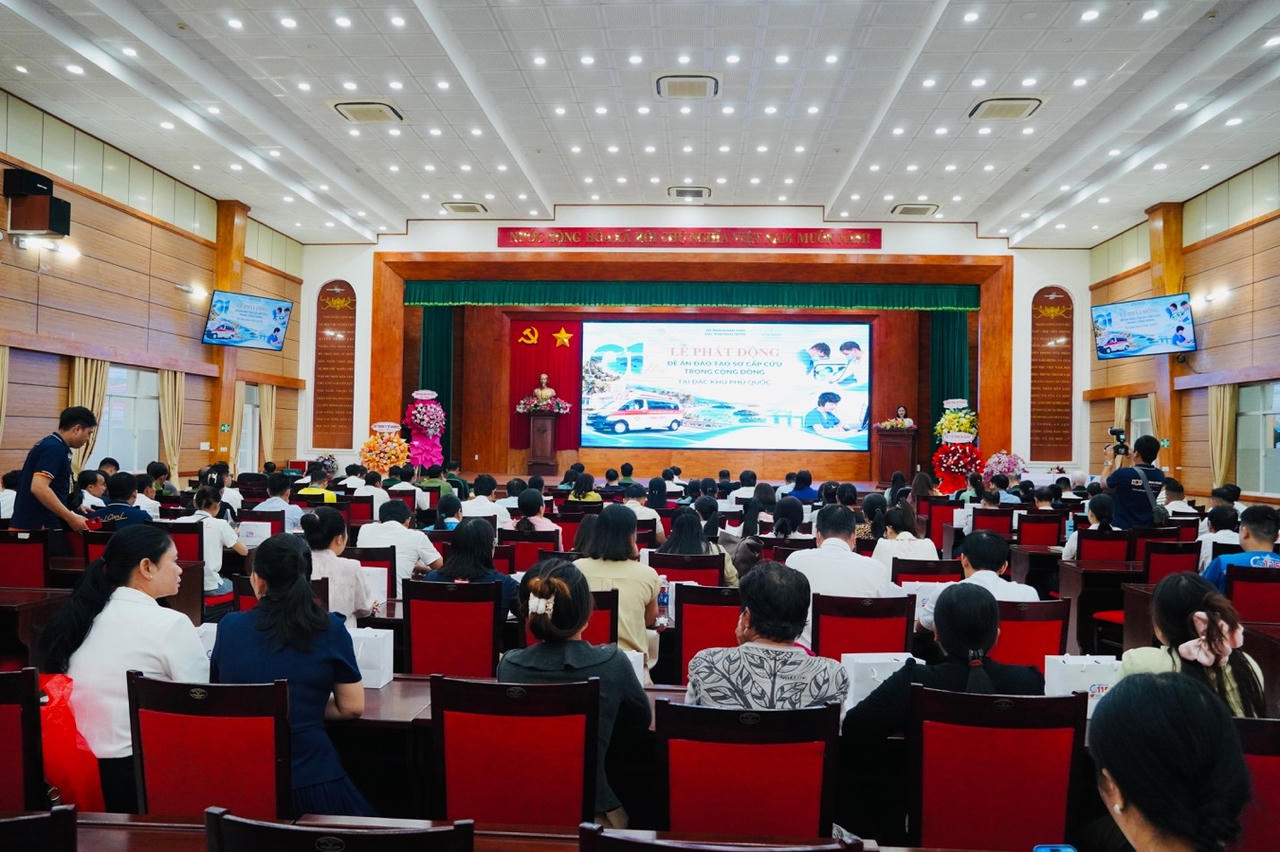 Quang cảnh buổi lễ phát động.  Ảnh: Khánh Thùy