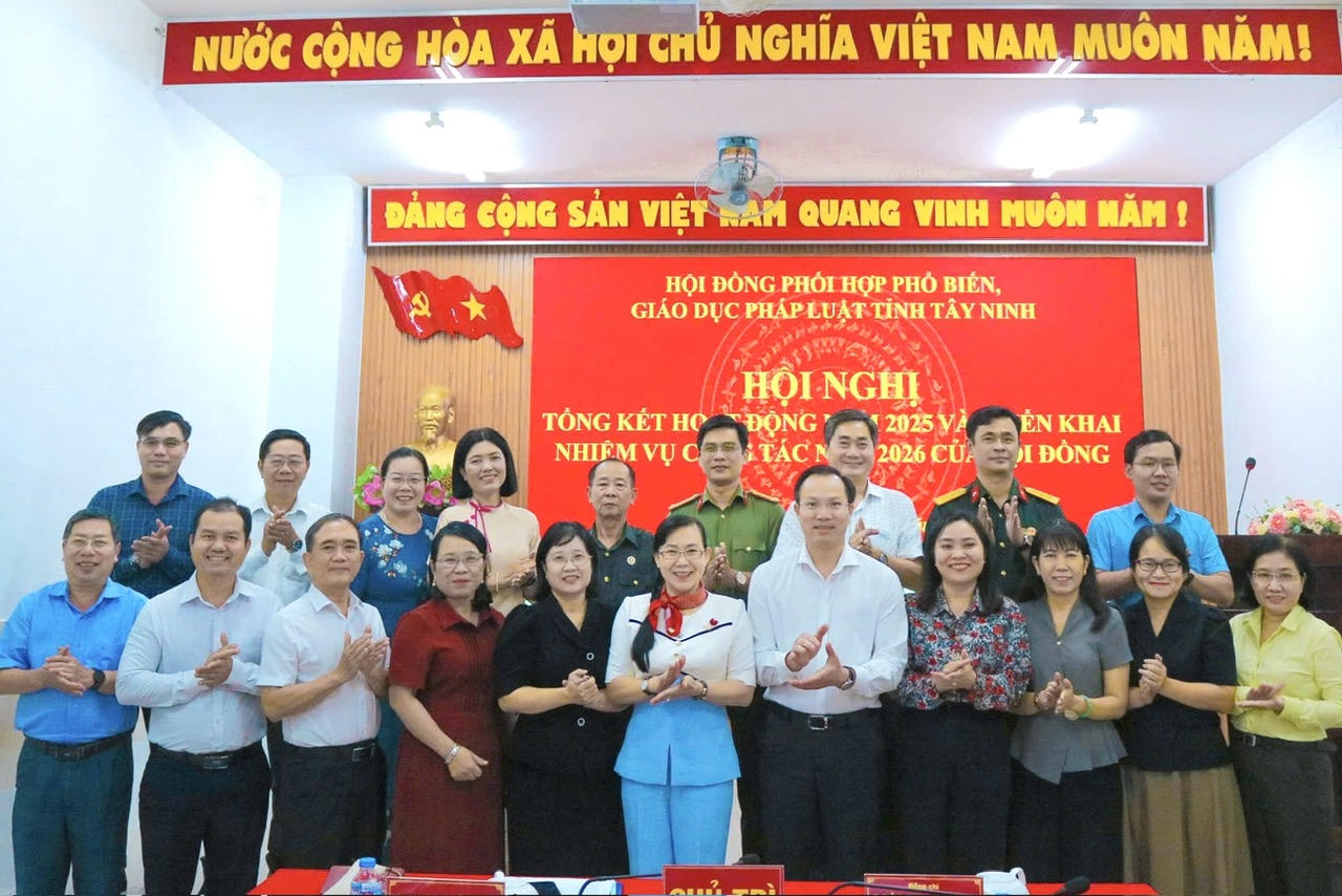 Các đại biểu tham dự Hội nghị tổng kết hoạt động năm 2025 và triển khai nhiệm vụ công tác năm 2026 của Hội đồng phối hợp phổ biến, giáo dục pháp luật tỉnh Tây Ninh.