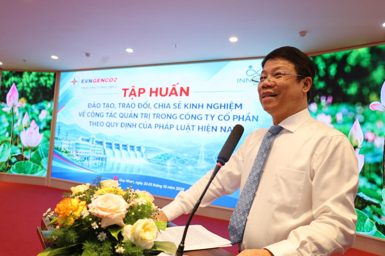 Ông Trần Lý – Thành viên Hội đồng quản trị EVNGENCO2 phát biểu khai giảng khóa đào tạo.