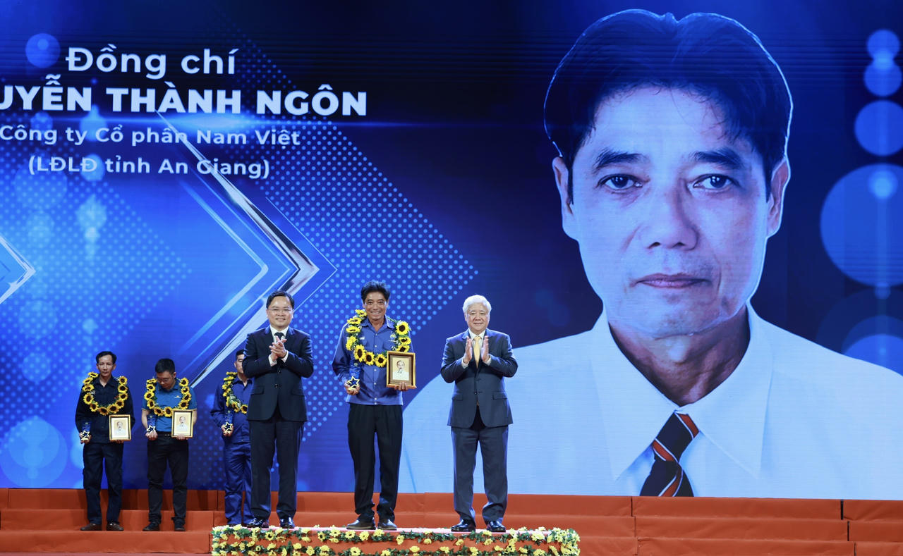 Tôn vinh 10 Công nhân Việt Nam tiêu biểu năm 2026