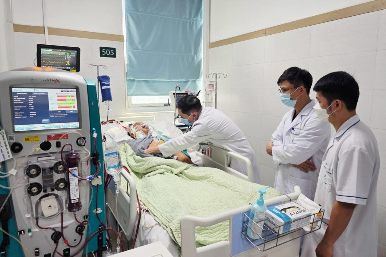 Vụ ngộ độc khí clo tại Hà Nội: 6/7 nạn nhân có thể sớm xuất viện