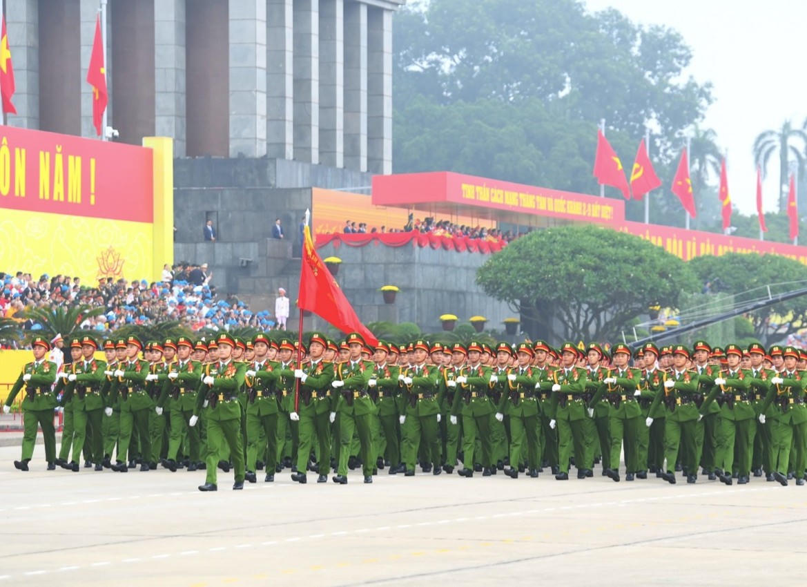 Đấu tranh với TP trong bối cảnh CĐS không còn là nhiệm vụ riêng của lực lượng Công an mà còn là trách nhiệm chung của cả hệ thống chính trị, cộng đồng DN và mỗi người dân… (Ảnh: Internet)