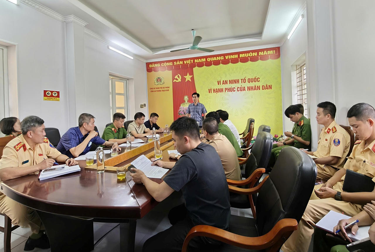 Sau tai nạn khiến 4 người tử vong, Công an Hải Phòng 'siết' tuần tra, kiểm soát giao thông
