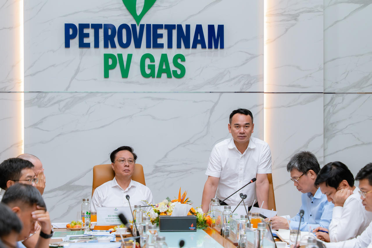 Ông Dương Trí Hội – Tổng Giám đốc PV GAS, phát biểu chỉ đạo tại buổi làm việc.