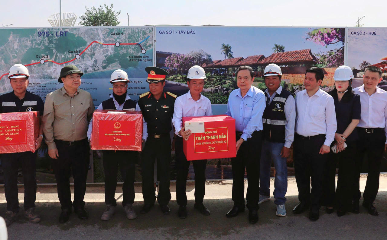 Chủ tịch Quốc hội yêu cầu đẩy nhanh tiến độ 21 dự án phục vụ APEC 2027