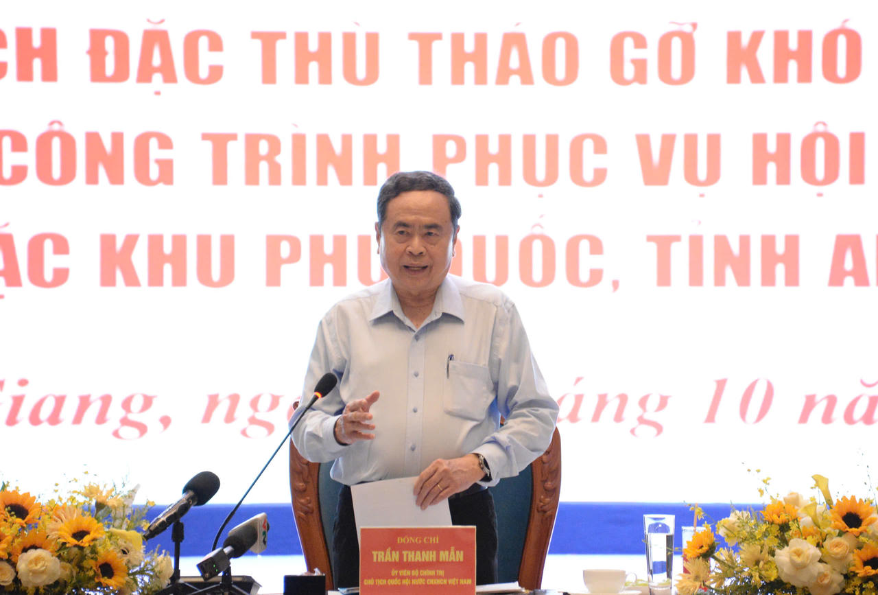 Chủ tịch Quốc hội Trần Thanh Mẫn phát biểu tại buổi làm việc. Ảnh: Khánh Thùy