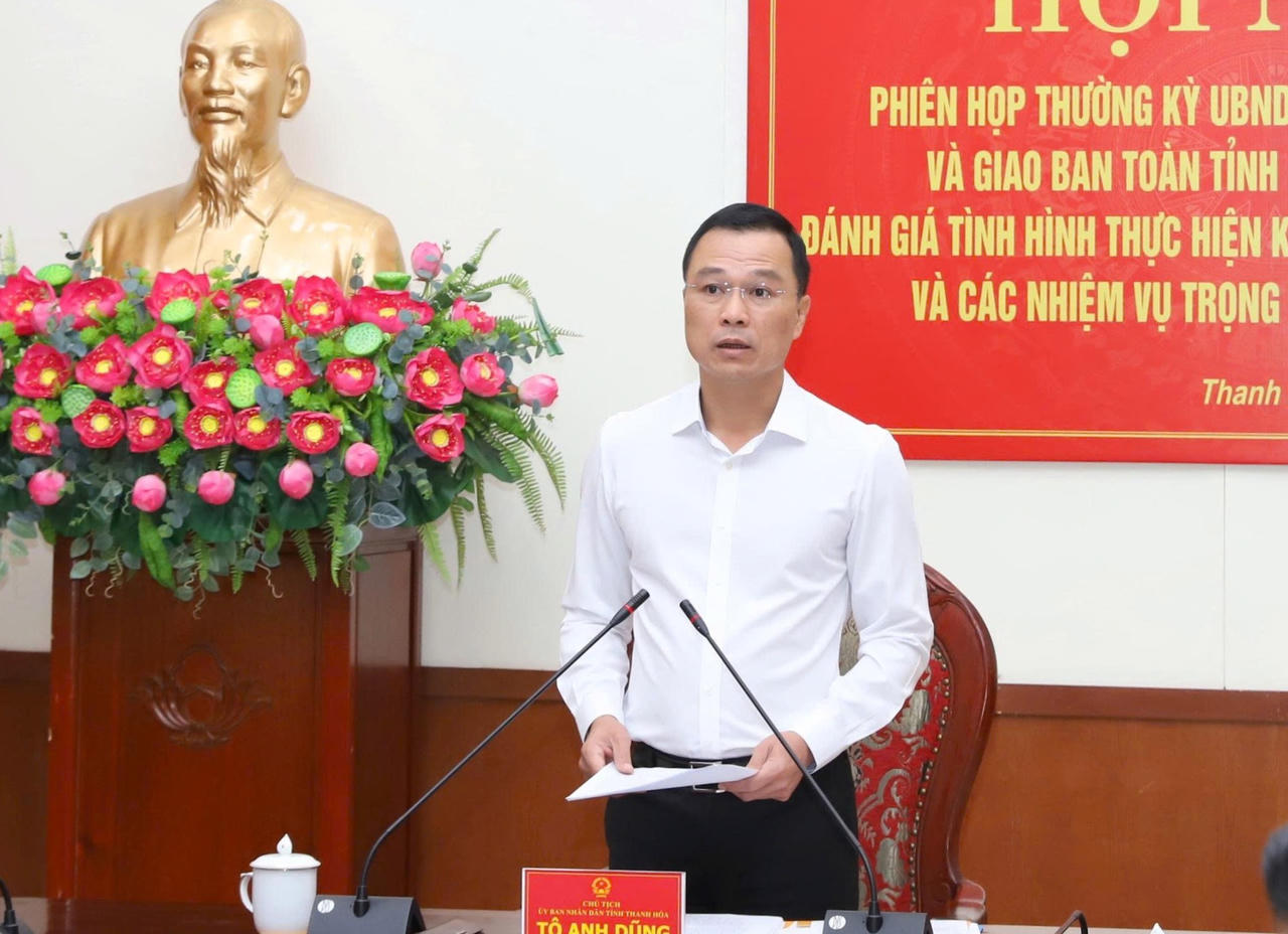 Chủ tịch UBND tỉnh Thanh Hóa Tô Anh Dũng đốc thúc thực hiện mục tiêu tăng trưởng "2 con số" (Ảnh: XN).