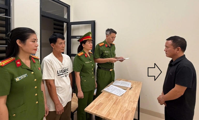 Truy tố 5 bị can trong vụ chôn lấp trái phép hơn 984 tấn chất thải