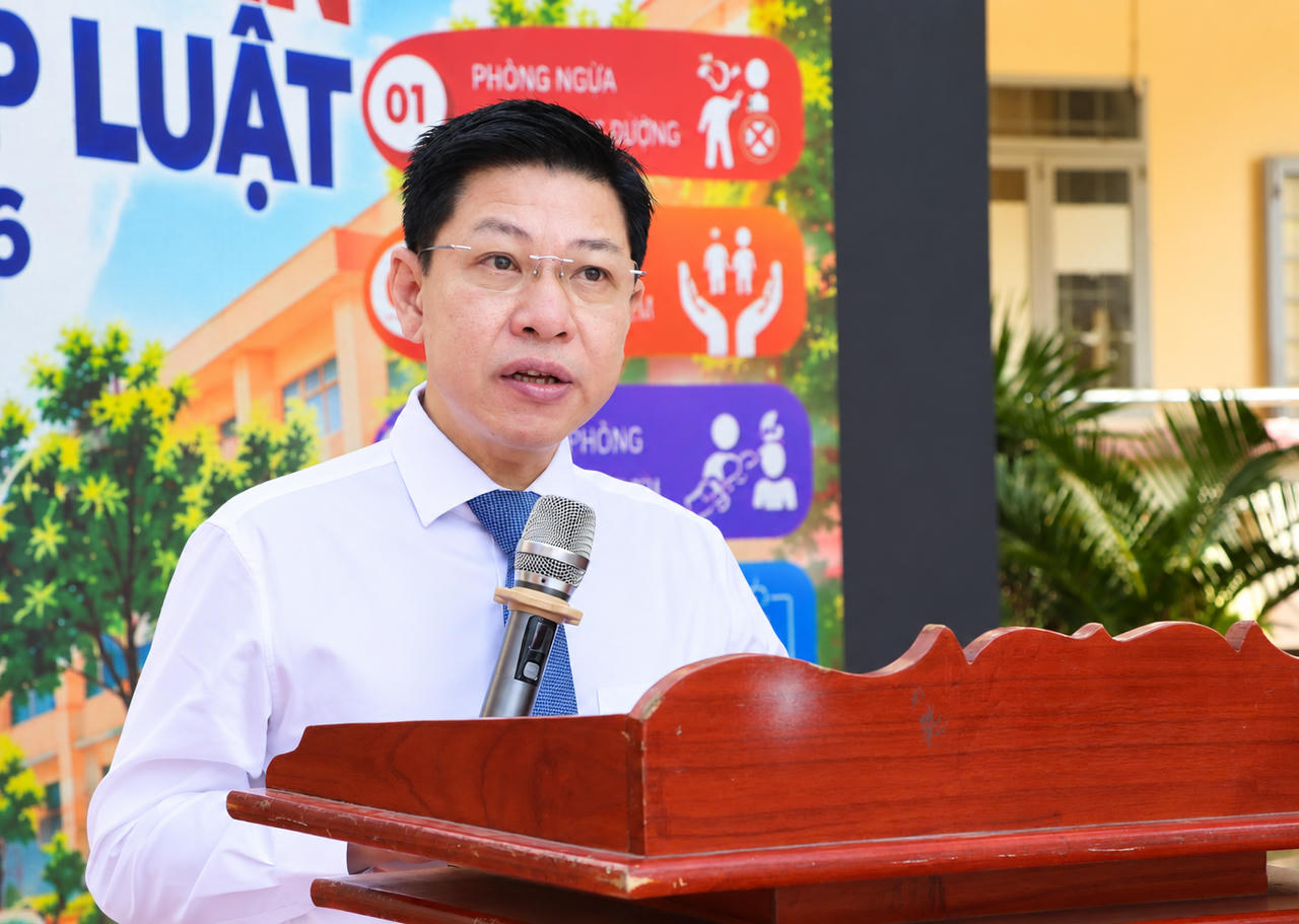 Ông Nguyễn Xuân An Việt, Phó Vụ trưởng Vụ Học sinh, sinh viên, Bộ GDĐT, phát biểu tại chương trình. (Ảnh: MOET)