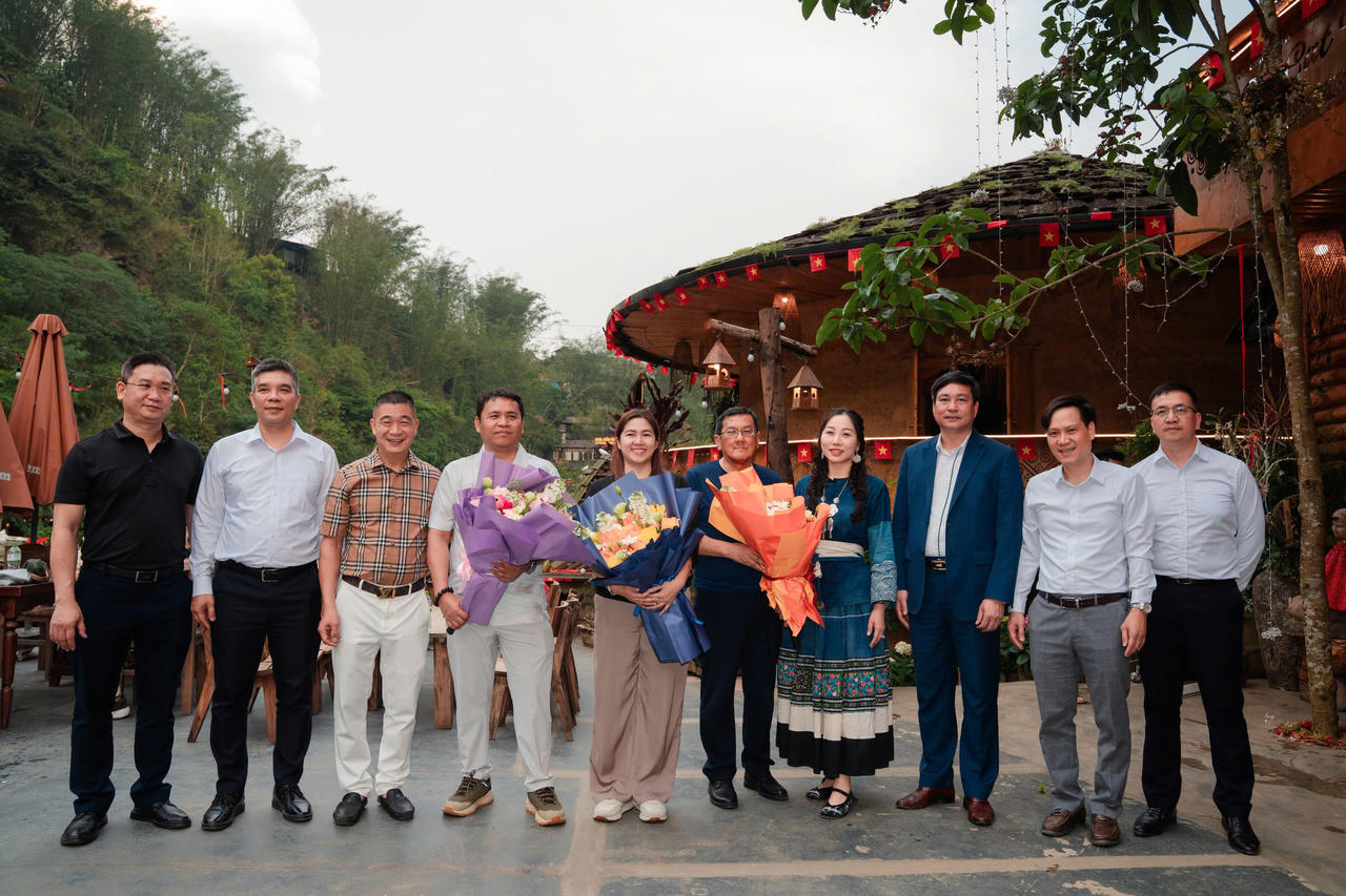 Phát triển du lịch Lào Cai gắn với bảo vệ môi trường, bảo đảm an toàn và nâng cao chất lượng dịch vụ (Ảnh: Nguyễn Hải).