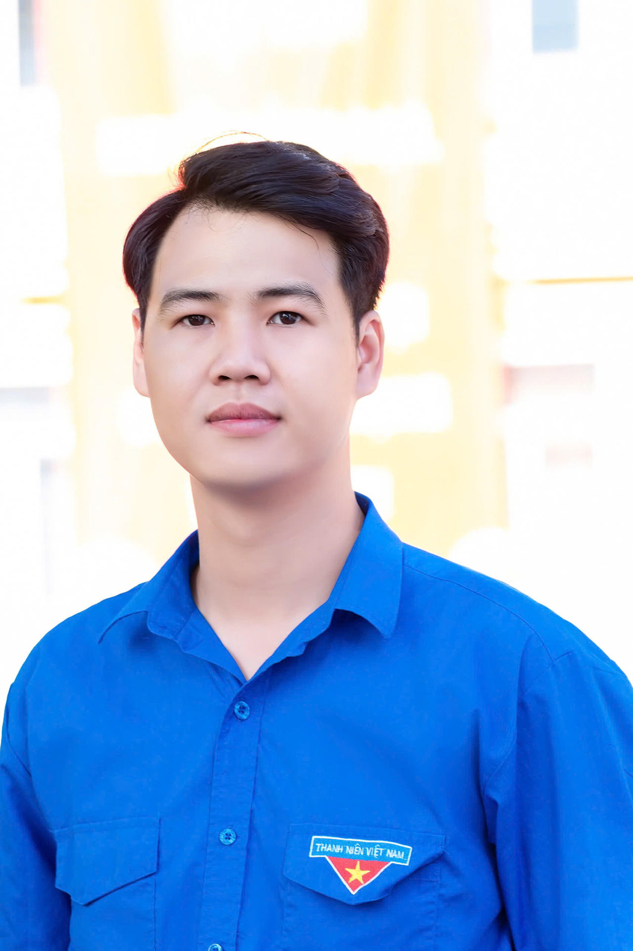 Anh Vương Tất Thành, Phó Chủ tịch Ủy ban MTTQ kiêm Bí thư Đoàn TNCS Hồ Chí Minh xã Hương Sơn, Hà Nội.