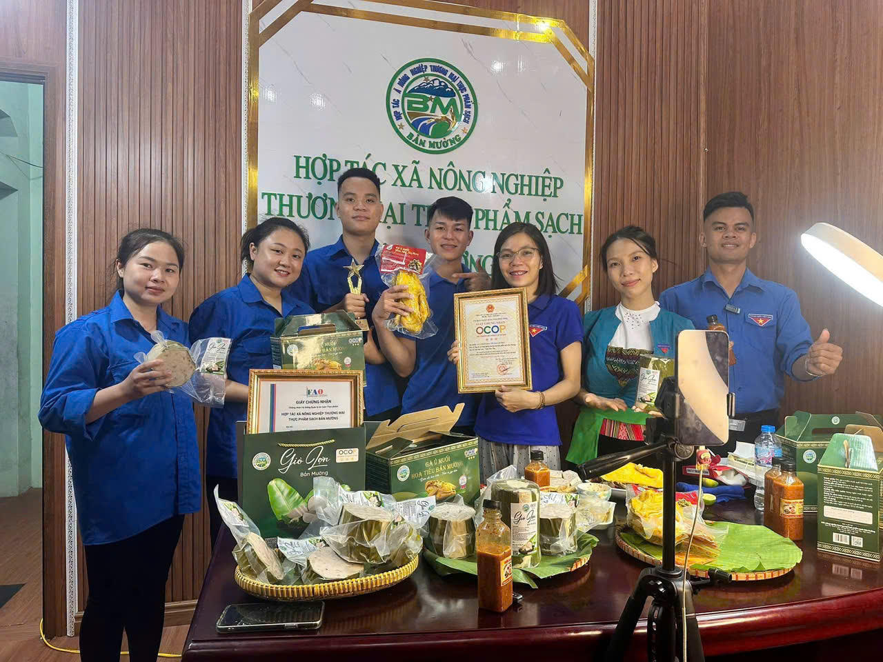 Phát triển các mô hình hợp tác xã gắn với liên kết sản xuất, tiêu thụ sản phẩm góp phần nâng cao thu nhập cho thành viên và người lao động.(ảnh:ĐVCC)